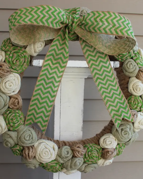 Burlap Rose Wreath using patterned ribbon