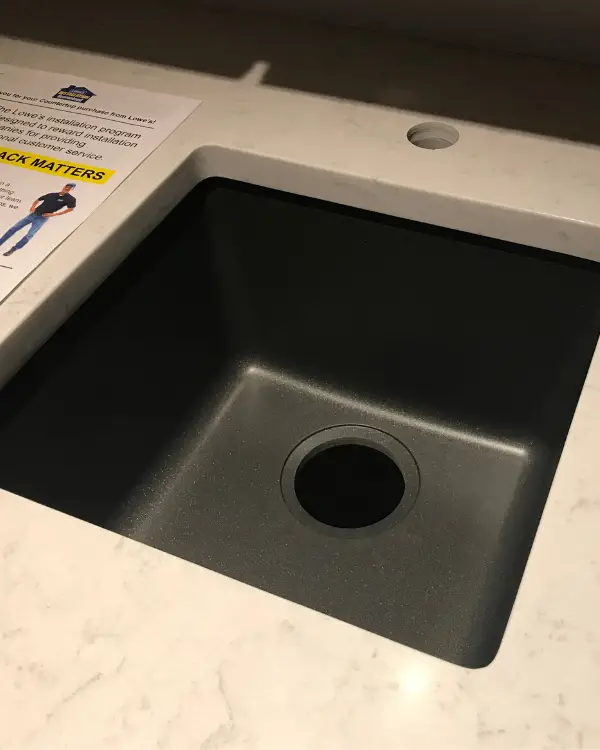 I picked a small sink in the laundry room to have more counter space.