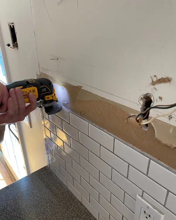 Removing the grout to be able to retile