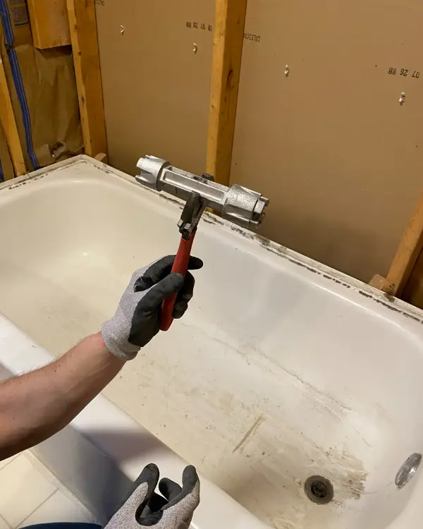 removing the tub drain