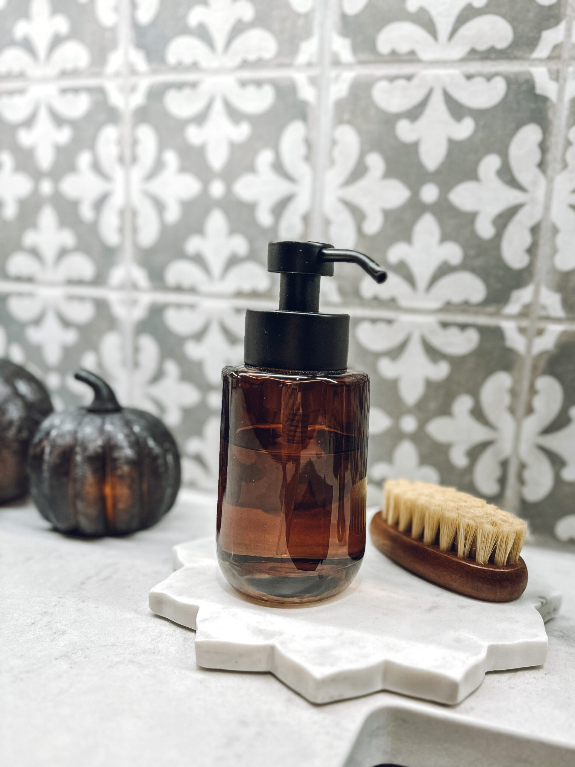 place an amber soap pump by the sink for fall